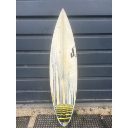Dorrington Step up 6'2 x 18 1/2 x 2 1/8
